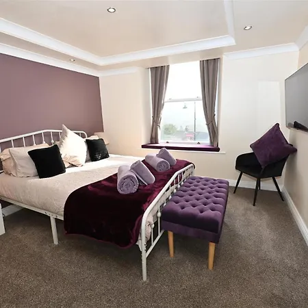 아파트 Church View - Spacious, 2 Bed Ensuite Luxury In Town Centre 리치먼드