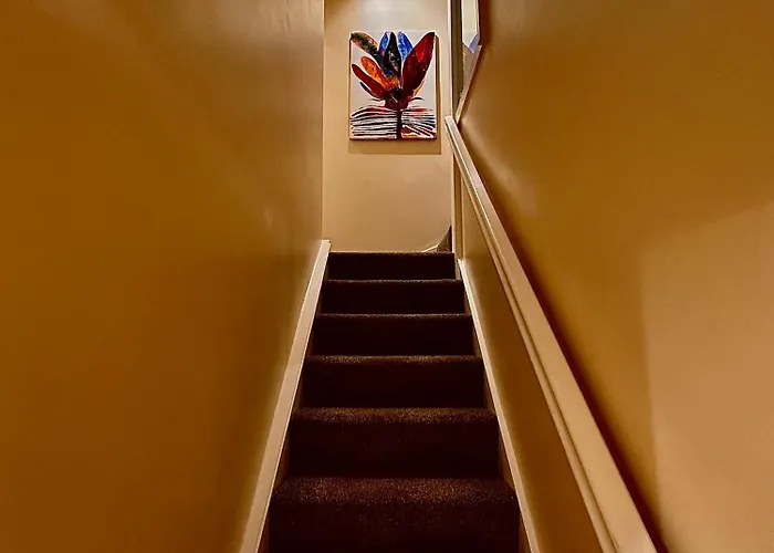 Apartment Church View 2 Large En Bedrooms With King Size Beds & Smart Tv